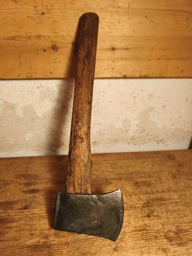 Altes beil axt - altes,