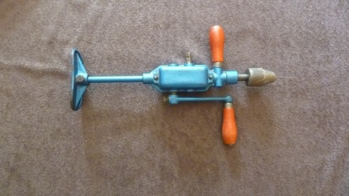 Antike handbohrmaschine mit - handbohrmaschine,